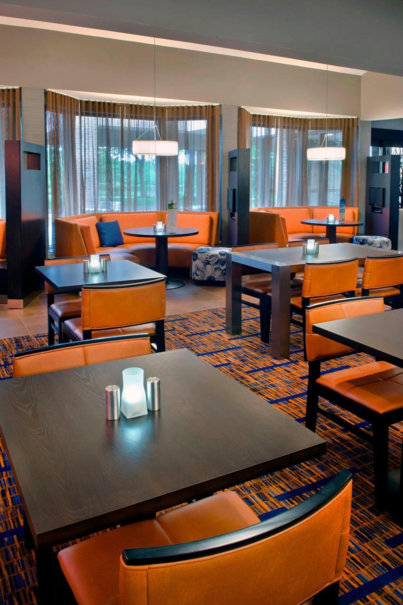 מלון Courtyard By Marriott Hartford Windsor Airport מראה חיצוני תמונה
