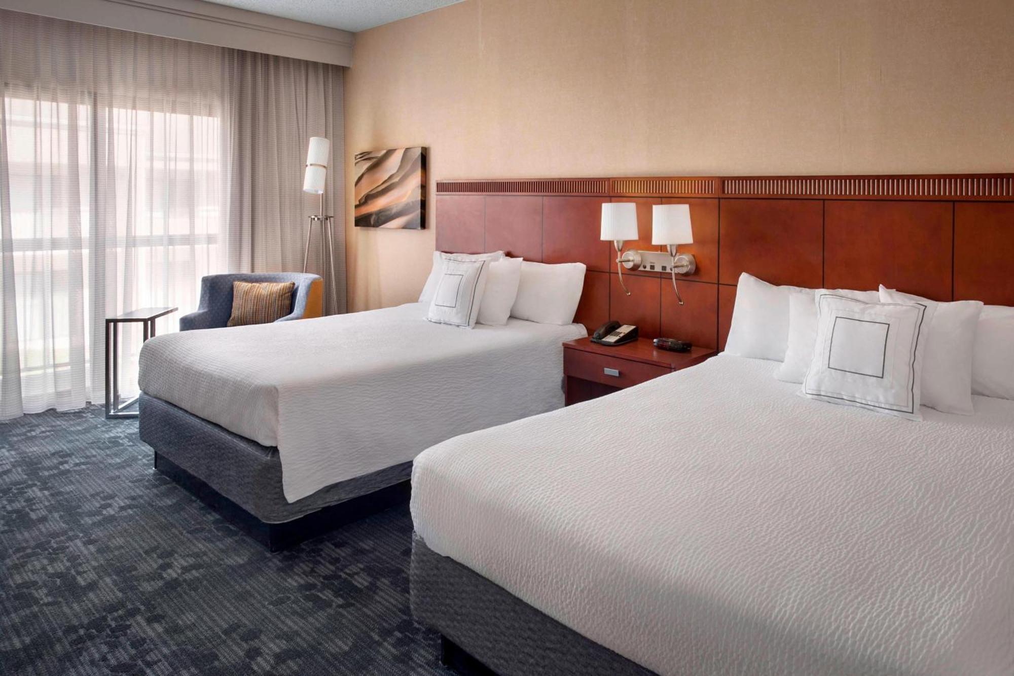 מלון Courtyard By Marriott Hartford Windsor Airport מראה חיצוני תמונה