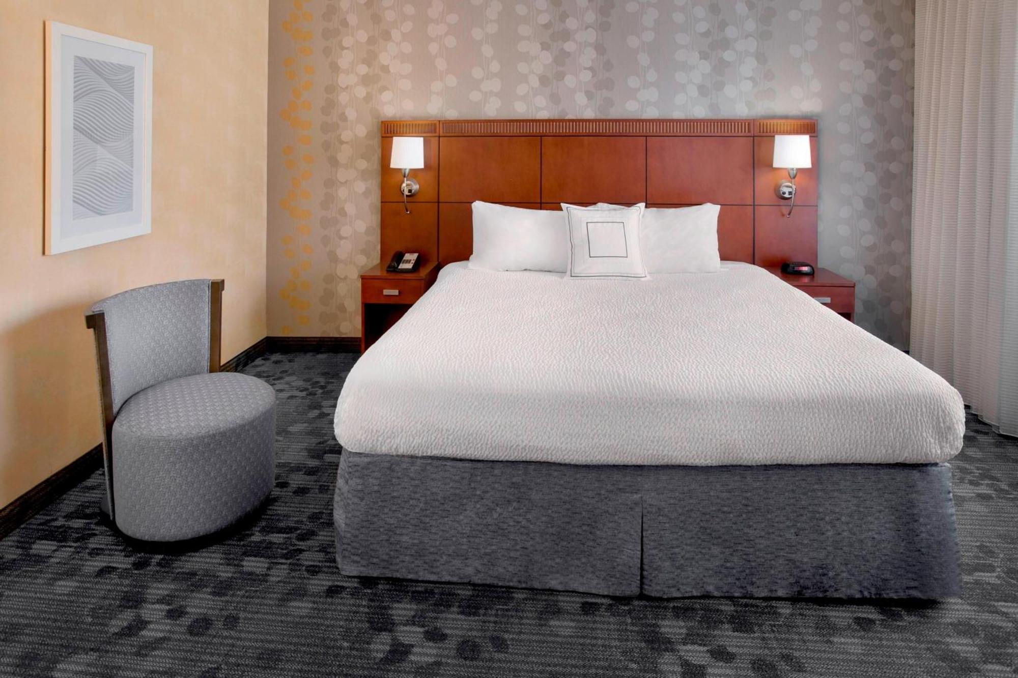 מלון Courtyard By Marriott Hartford Windsor Airport מראה חיצוני תמונה